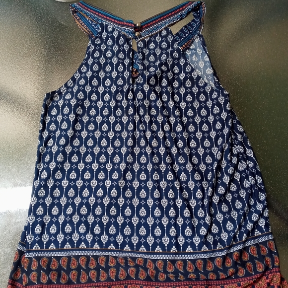 Bohemian style  blouse. - Picture 2 of 8